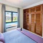 Coral Deluxe * Playa Blanca